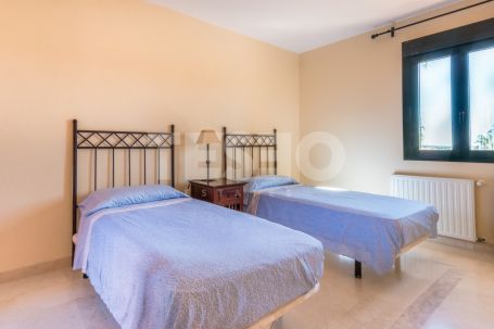 Semi detached villa for sale in Sotogolf