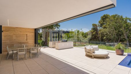 Casa La Colina: Villa en venta con fantásticas vistas al mar y en una excelente ubicación.