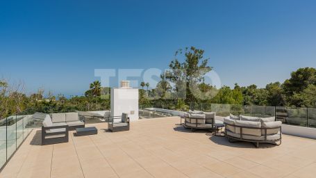 Casa La Colina: Villa en venta con fantásticas vistas al mar y en una excelente ubicación.