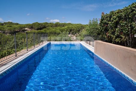 Contemporary Villa for sale with Almenara Golf Views and in a Closed Community next tothe new hotel SO Sotogrande