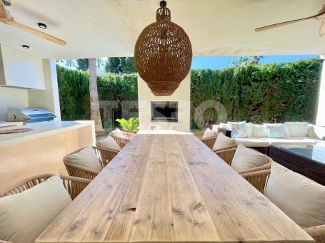 A newly refurbished villa in the Triana villas area of Sotogrande.
