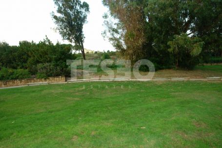 Plot Front Line Golf with Sea Views