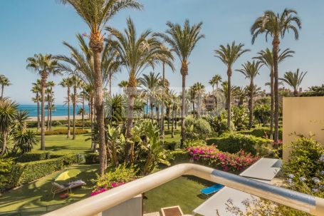 Spacious Apartment in the exclusive Block 10 in Paseo del Mar