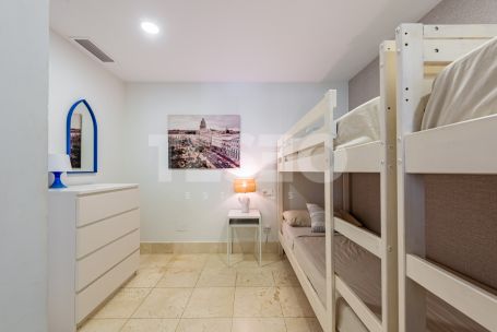 Exklusive 3-Zimmer-Wohnung in El Polo de Sotogrande, Sotogrande Costa