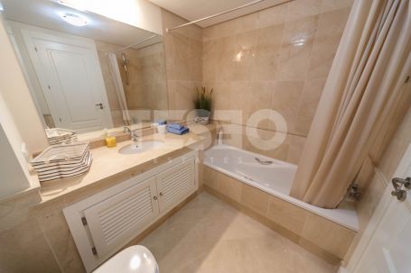 Appartement à louer en Ribera de la Golondrina, Marina de Sotogrande