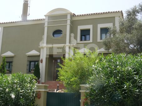 Semidetached for sale in the exclusive complex of Sotogolf