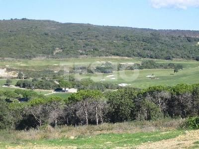 Plot for sale with views to Reserva Golf Course
