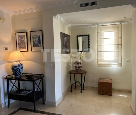 Beautiful duplex apartment with marina views and a private terrace in Sotogrande Marina for rent