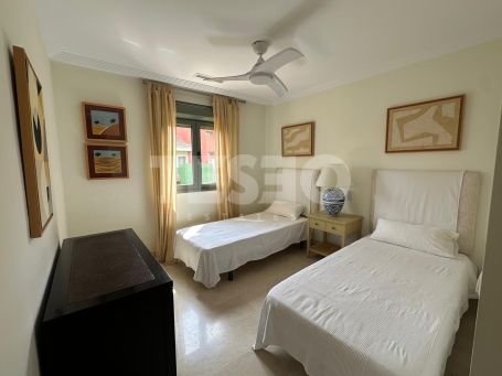 Beautiful duplex apartment with marina views and a private terrace in Sotogrande Marina for rent