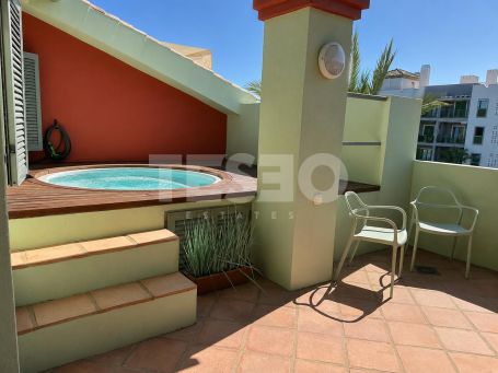 Beautiful duplex apartment with marina views and a private terrace in Sotogrande Marina for rent