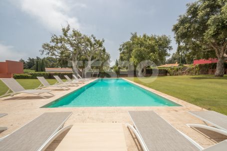 Fantastic Cubist Style Villa in one of the best plots of Sotogrande Costa
