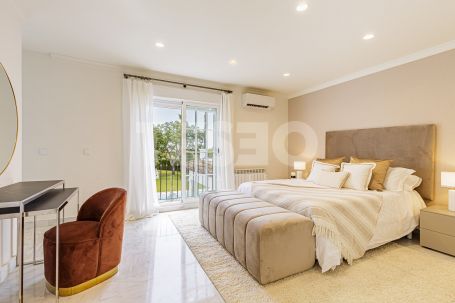 BEAUTIFUL NEWLY RENOVATED CONTEMPORARY VILLA TWO MINUTES FROM SOTOGRANDE BEACH ON PASEO DEL PARQUE