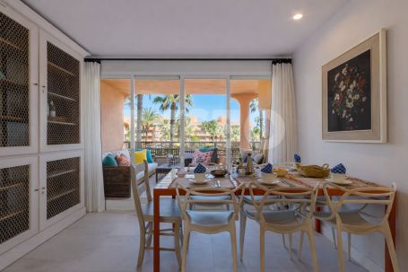 Appartement à louer en Apartamentos Playa, Sotogrande Costa