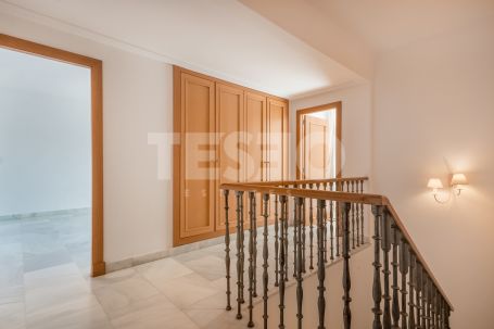 Large duplex semi penthouse in 'El Polo' Complex