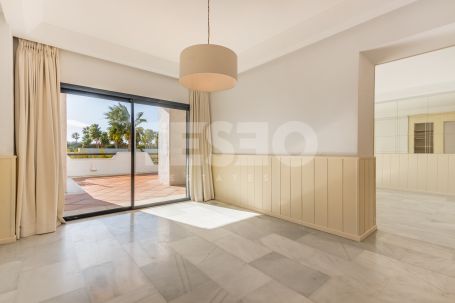 Large duplex semi penthouse in 'El Polo' Complex