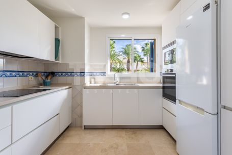 Bonito apartamento en Isla del Pez Volador, Marina de Sotogrande a 100 metros de la playa