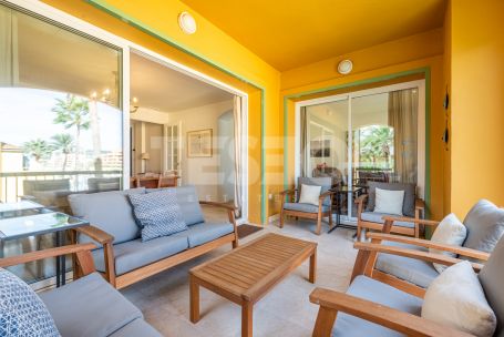 Bonito apartamento en Isla del Pez Volador, Marina de Sotogrande a 100 metros de la playa
