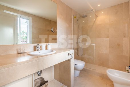 Bonito apartamento en Isla del Pez Volador, Marina de Sotogrande a 100 metros de la playa