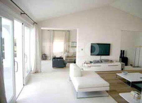 Exclusiva villa de lujo en Kings &amp; Queens, Sotogrande Costa, con vistas al mar