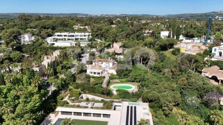 Exclusiva villa de lujo en Kings &amp; Queens, Sotogrande Costa, con vistas al mar
