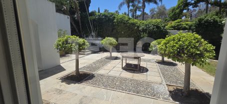 Exclusiva villa de lujo en Kings &amp; Queens, Sotogrande Costa, con vistas al mar