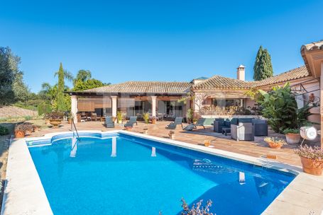 Traditional Style Villa in a tranquil Cul de Sac