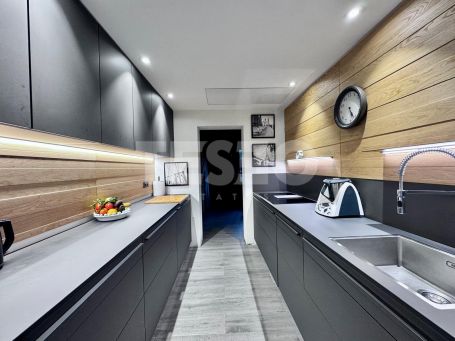 Exklusive Villa mit fünf Schlafzimmern in Triana, Sotogrande Alto