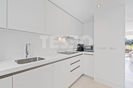 Exclusive duplex penthouse in Emerald Greens, San Roque Club.