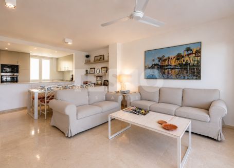 Appartement à louer à long terme en Apartamentos Playa, Sotogrande Costa