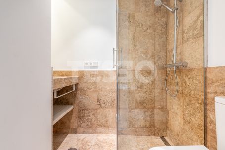 Elegant Townhouse on Second Line Beach – Los Lacasitos