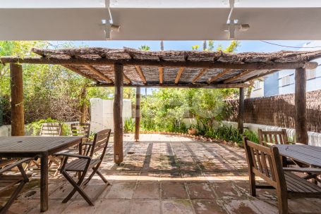 Elegant Townhouse on Second Line Beach – Los Lacasitos