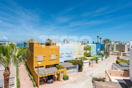 Elegant Townhouse on Second Line Beach – Los Lacasitos