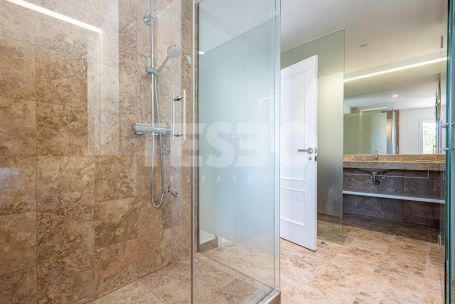 Elegant Townhouse on Second Line Beach – Los Lacasitos