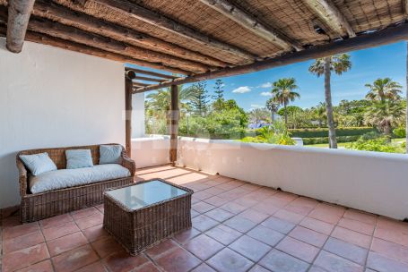 Elegant Townhouse on Second Line Beach – Los Lacasitos