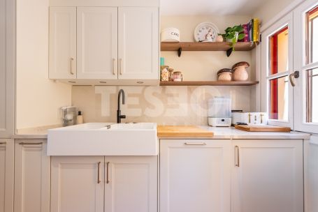 Elegantes, vollständig renoviertes Reihenhaus in Los Cármenes de Almenara, Sotogrande Alto