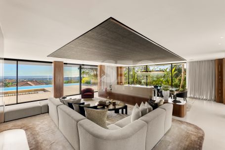 ALDEBARAN, AUSSERGEWÖHNLICHE zeitgenössische Villa mit Panoramablick in La Reserva, Sotogrande