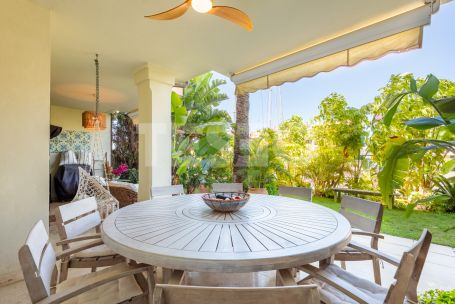 Elegant Four-Bedroom Ground Floor Duplex, Isla del Pez Volador, Sotogrande Marina