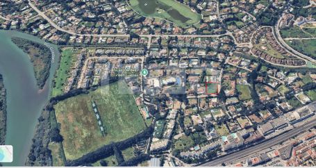 Einzigartiges Eckgrundstück mit Südausrichtung in Reyes y Reinas, Sotogrande Costa, Cádiz