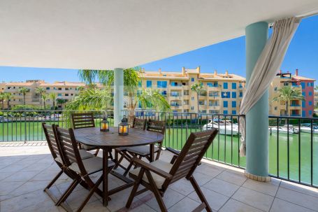 Lovely 2 bedroom apartment for rental in Isla Carey.