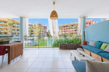 Lovely duplex apartment in Isla Carey.