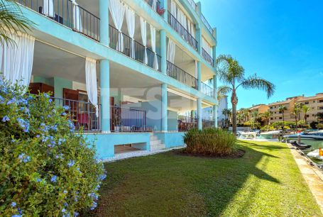 Lovely duplex apartment in Isla Carey.