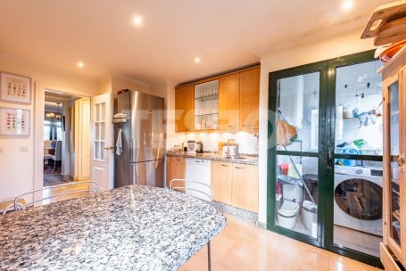 Elegant Two-Bedroom Apartment with Panoramic Views in Los Gazules de Almenara, Sotogrande Alto