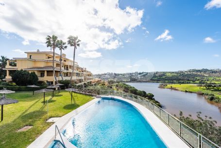 Elegant Two-Bedroom Apartment with Panoramic Views in Los Gazules de Almenara, Sotogrande Alto