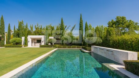 Stunning Luxury Villa in Sotogrande Alto with Panoramic Views, Wellness Spa &amp; Exceptional Design