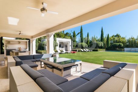 Stunning Luxury Villa in Sotogrande Alto with Panoramic Views, Wellness Spa &amp; Exceptional Design