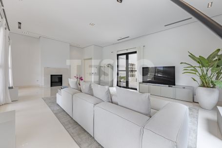 Villa in Las Cimas 1, front line golf in Almenara, Sotogrande Alto