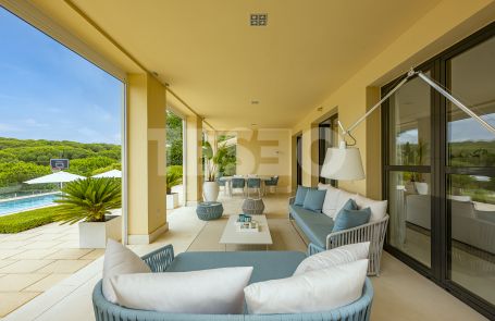Villa in Las Cimas 1, front line golf in Almenara, Sotogrande Alto