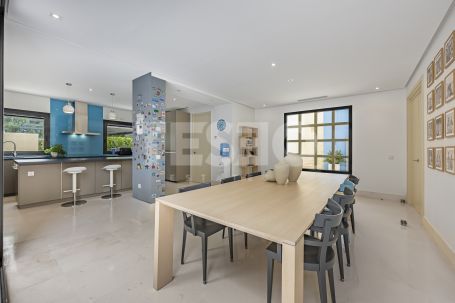 Villa in Las Cimas 1, front line golf in Almenara, Sotogrande Alto