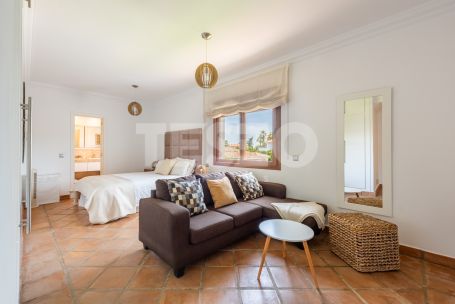 Villa for sale in Zona B, Sotogrande Costa