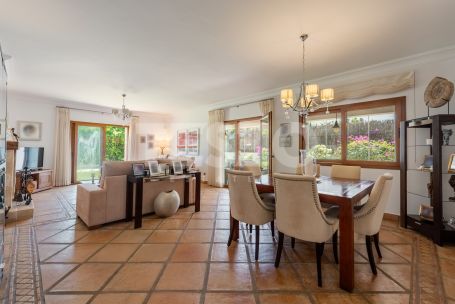 Villa for sale in Zona B, Sotogrande Costa
